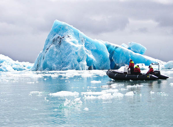 Glacier lagoon